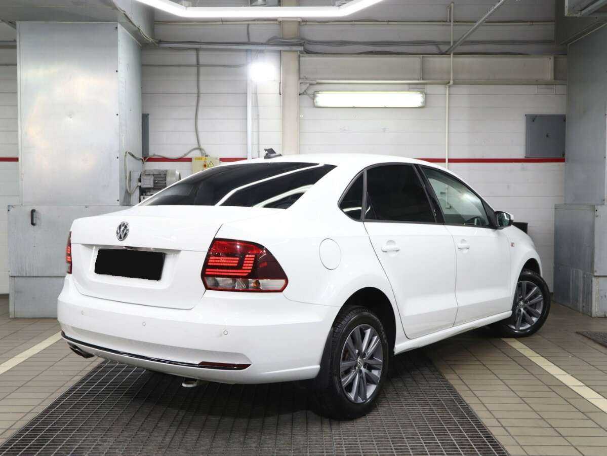 Купить Volkswagen Polo, 2019, 48 000 км, фото №2