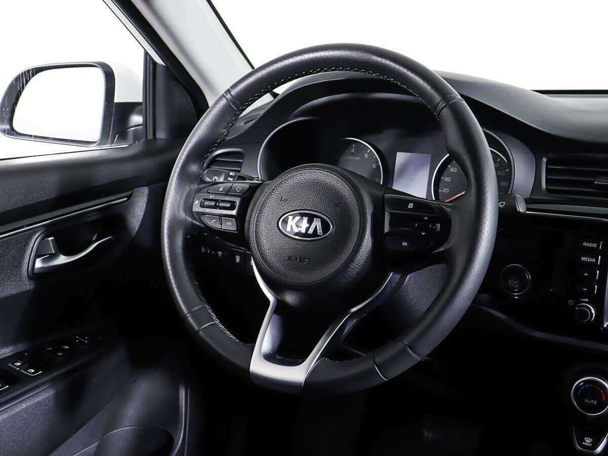 Купить Kia Rio, 2017, 48 173 км, фото №15
