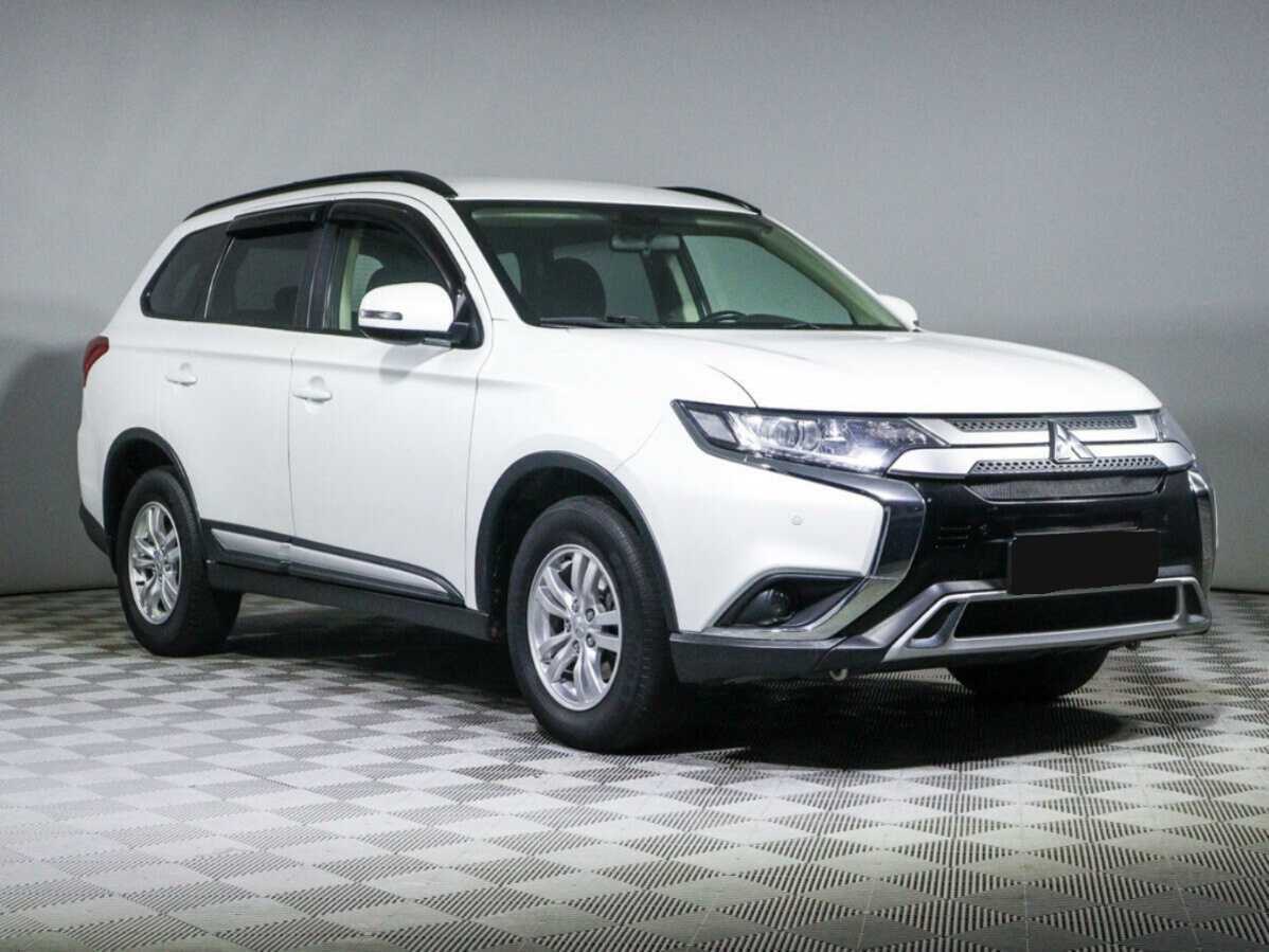 Купить Mitsubishi Outlander, 2019, 116 000 км, фото №3