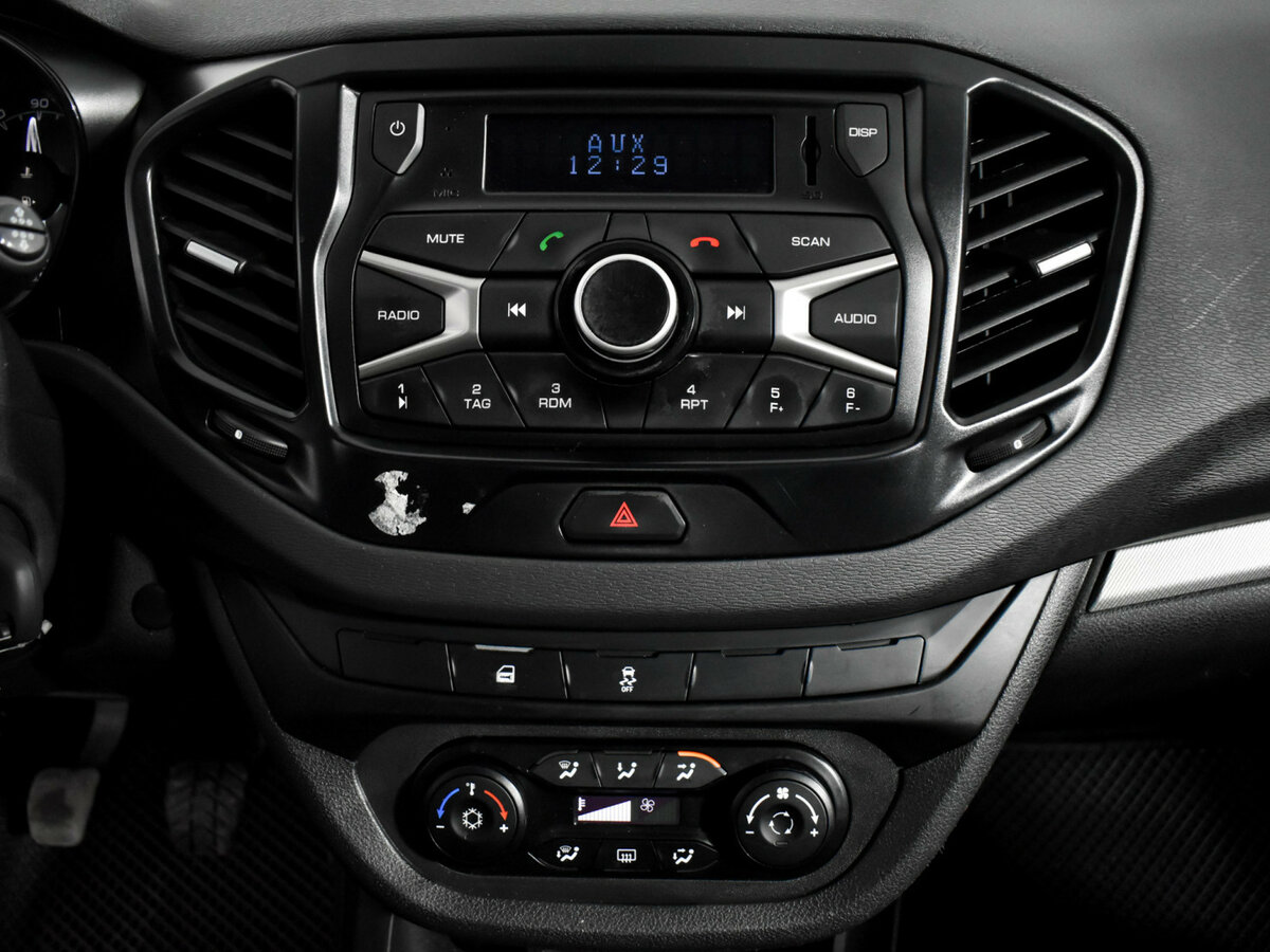 Купить Lada (ВАЗ) Vesta I, 2016, 150 000 км, фото №14
