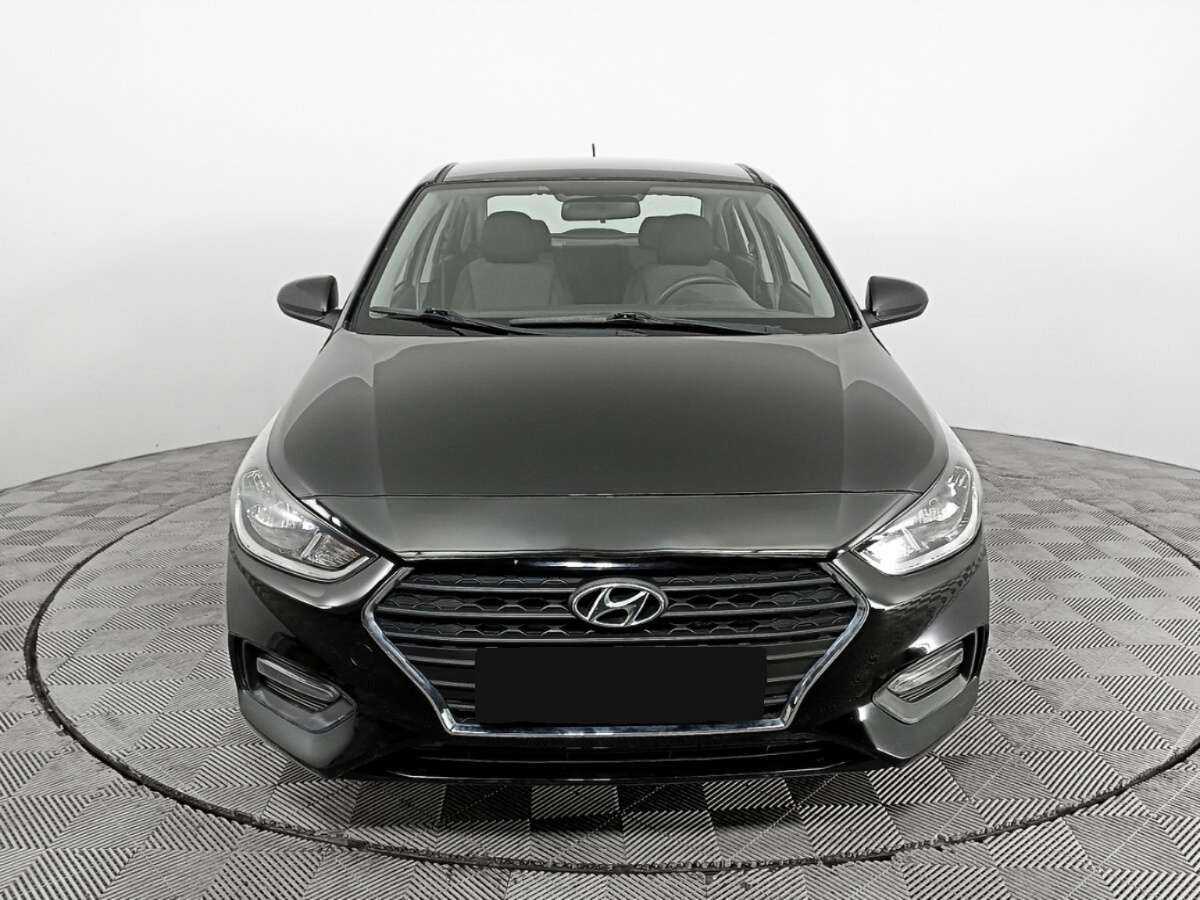 Купить Hyundai Solaris, 2017, 67 103 км, фото №2
