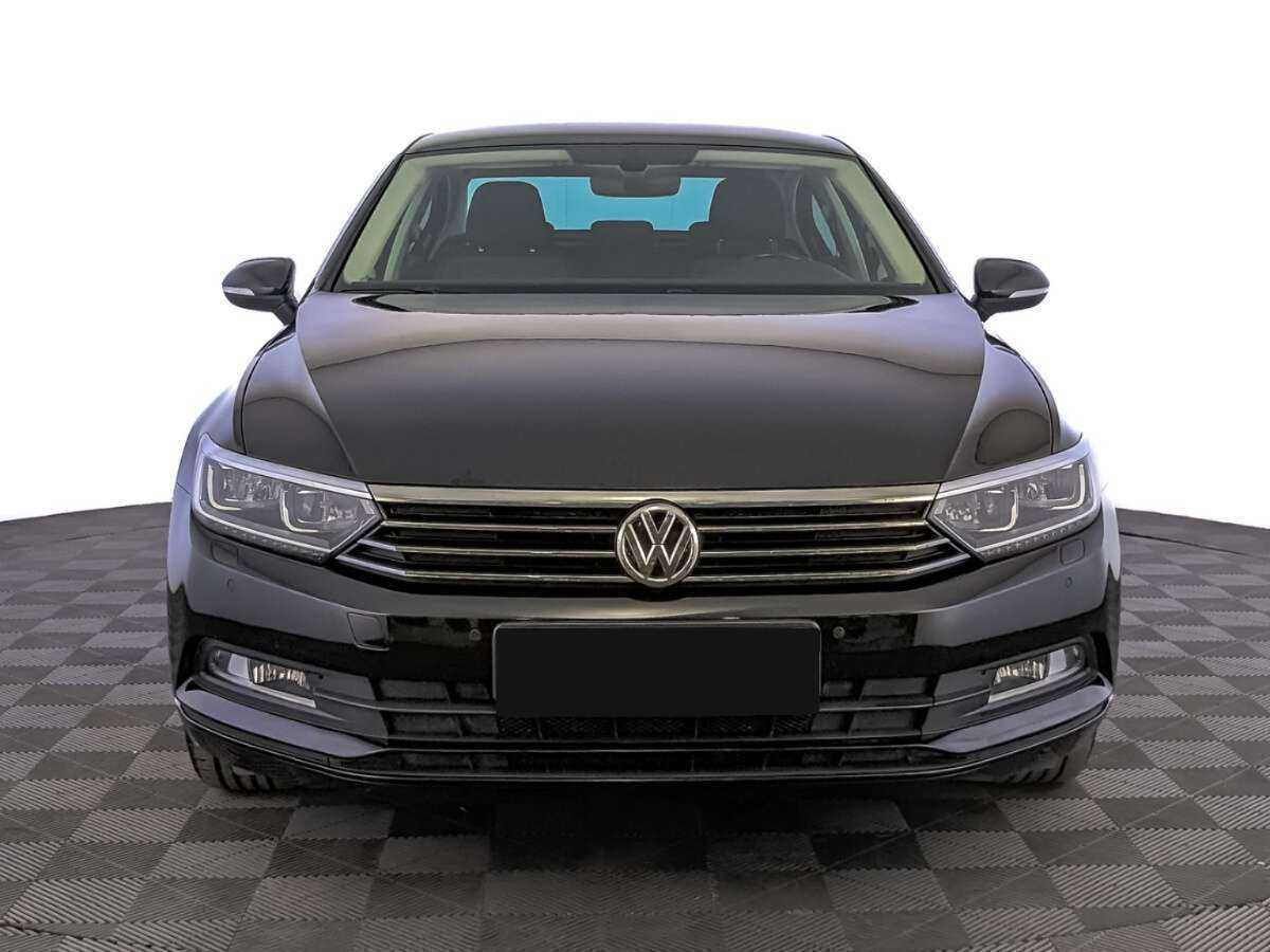 Купить Volkswagen Passat, 2016, 61 012 км, фото №2