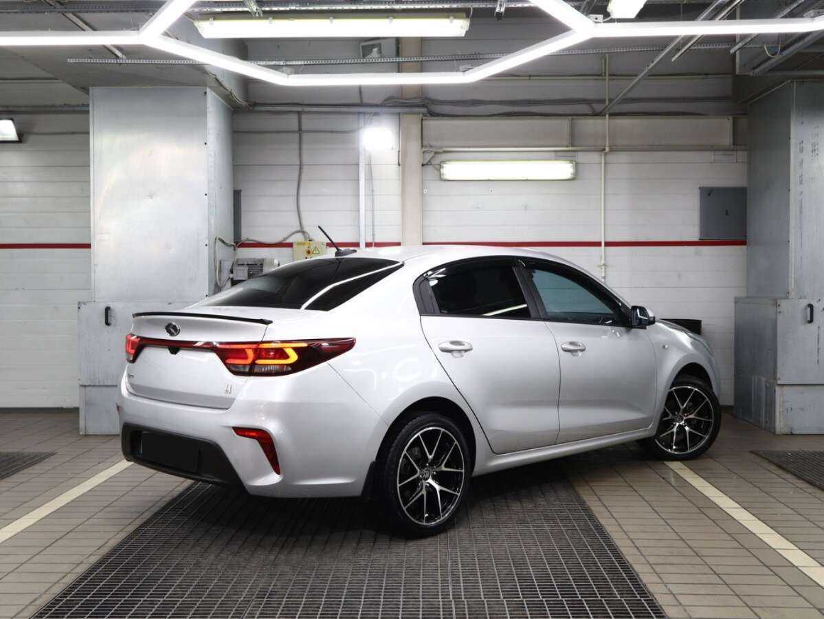 Купить Kia Rio, 2019, 212 600 км, фото №2
