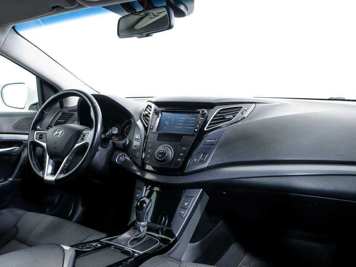 Купить Hyundai i40, 2013, 77 735 км, фото №9