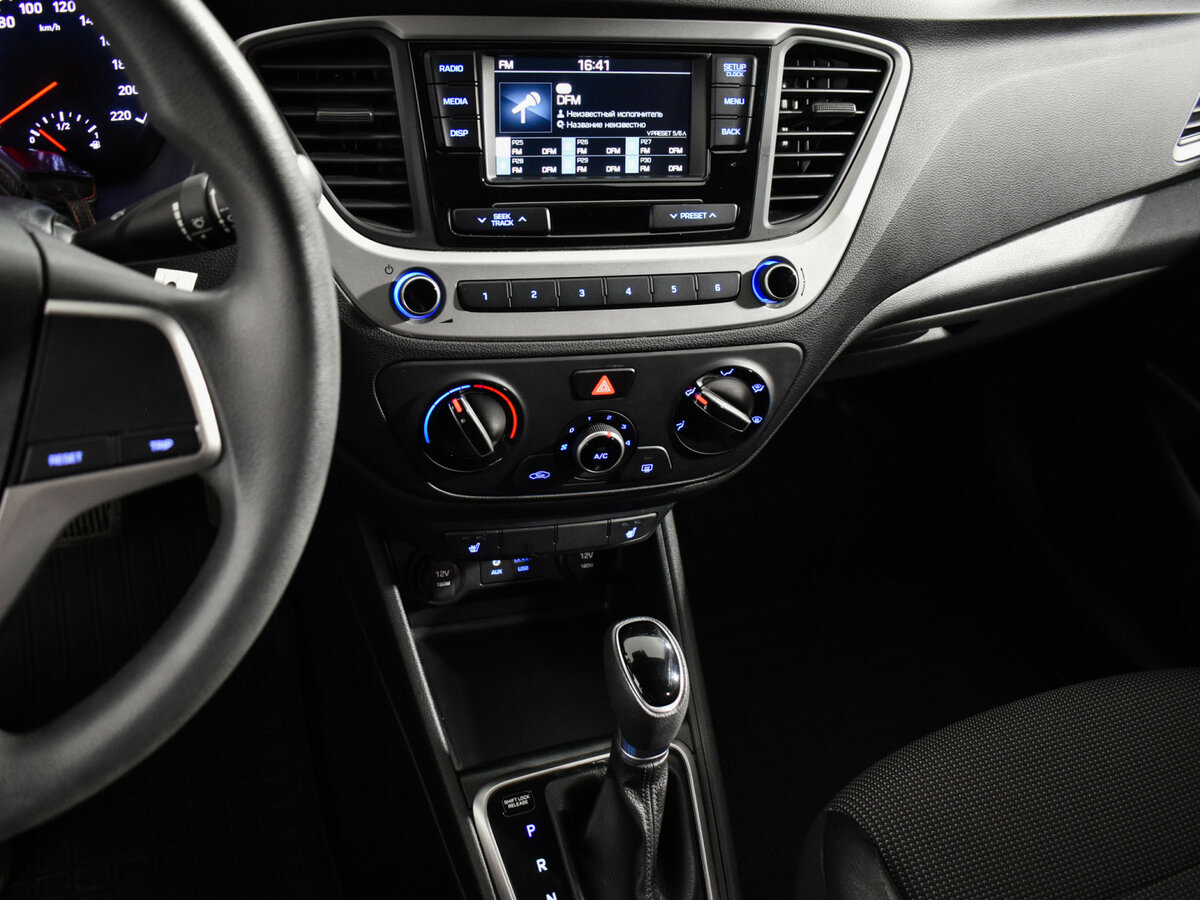 Купить Hyundai Solaris II, 2017, 87 427 км, фото №15