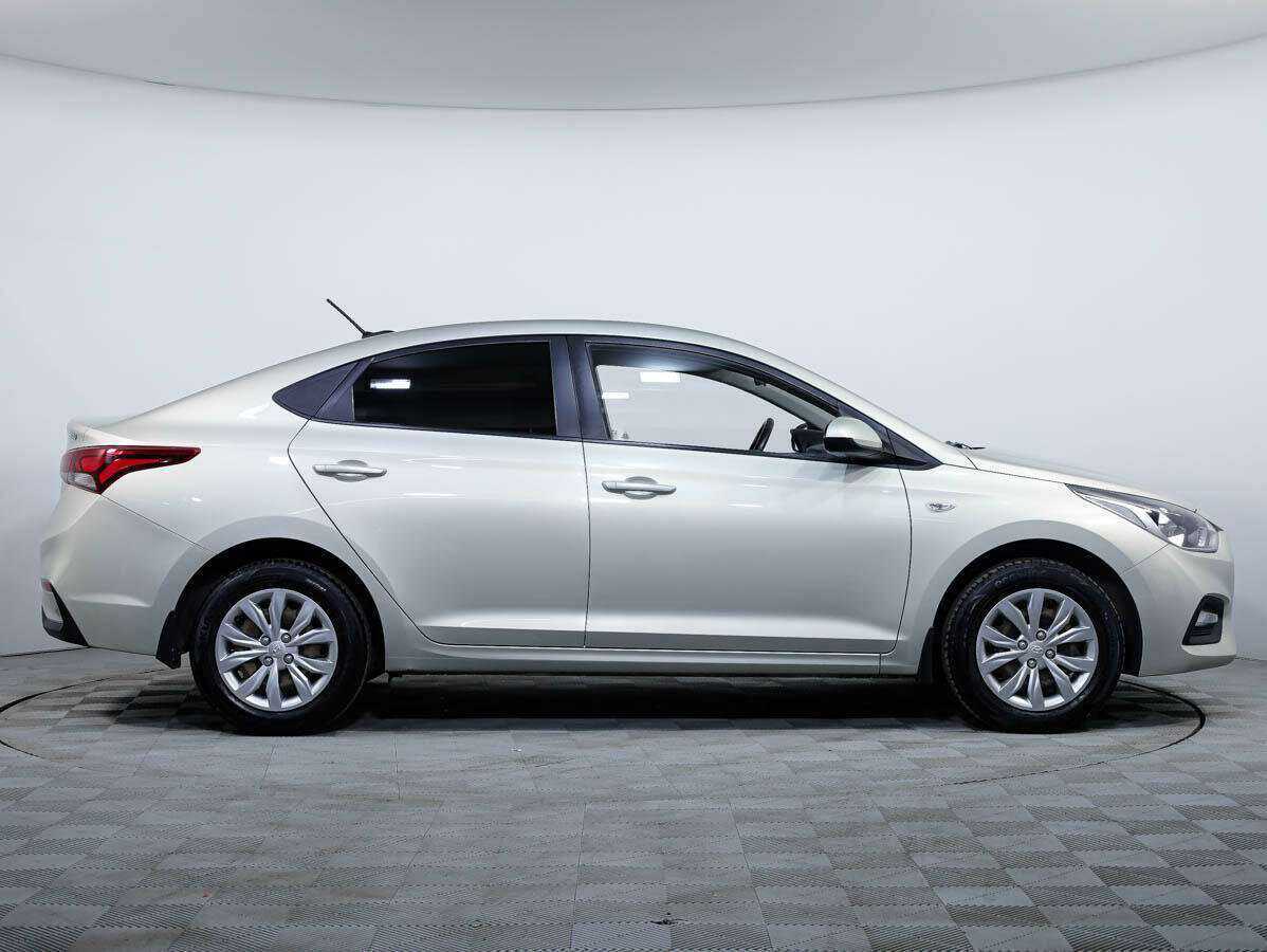 Купить Hyundai Solaris, 2017, 103 052 км, фото №3