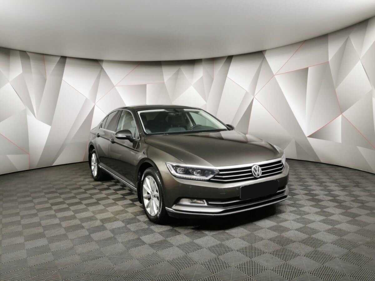 Купить Volkswagen Passat, 2018, 110 898 км, фото №3