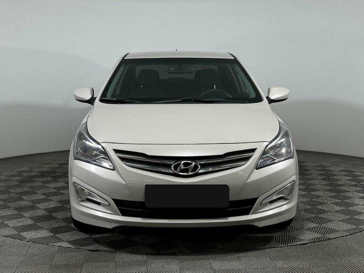 Купить Hyundai Solaris, 2015, 135 450 км, фото №2