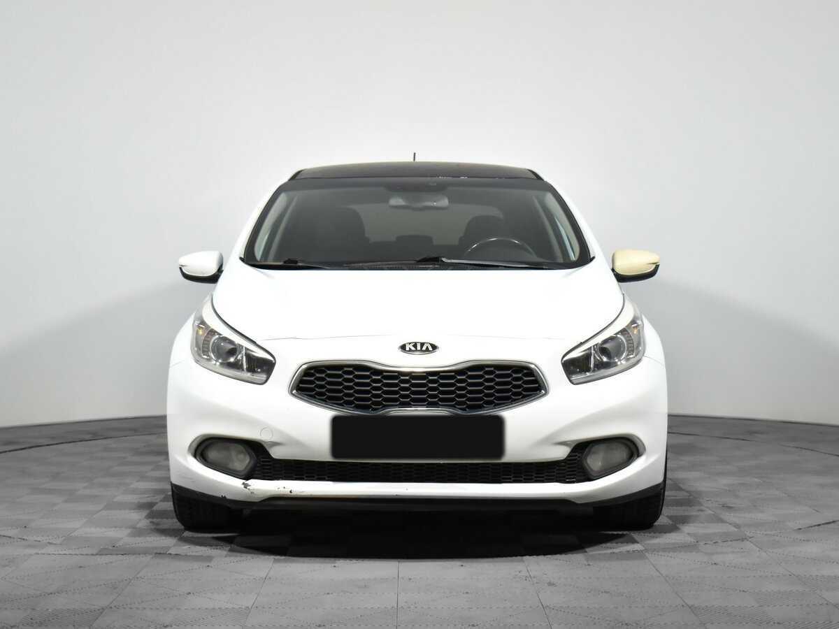 Купить Kia Ceed, 2012, 215 332 км, фото №2