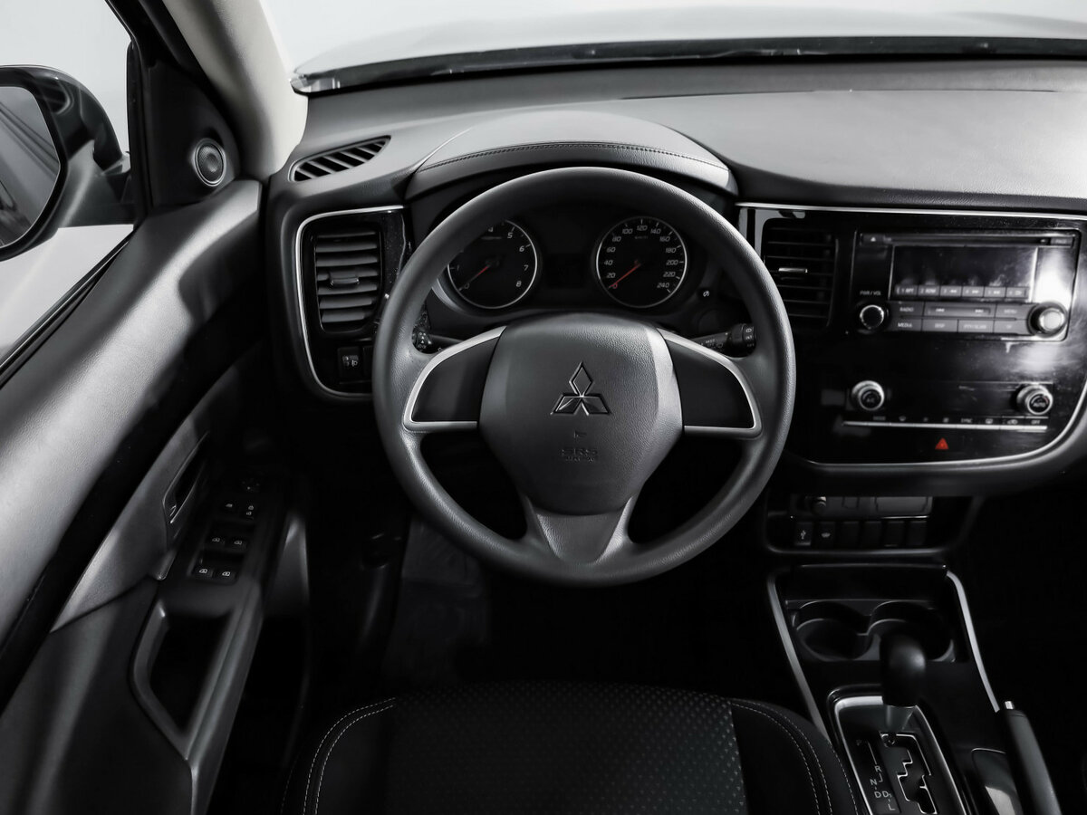 Купить Mitsubishi Outlander III Рестайлинг 3, 2020, 130 377 км, фото №10
