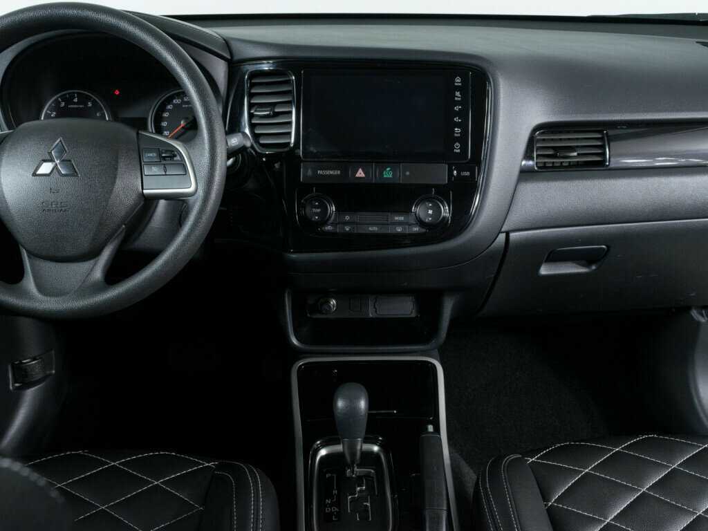 Купить Mitsubishi Outlander, 2022, 15 700 км, фото №9