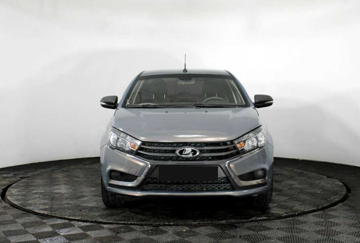 Купить Lada (ВАЗ) Vesta, 2017, 132 000 км, фото №2