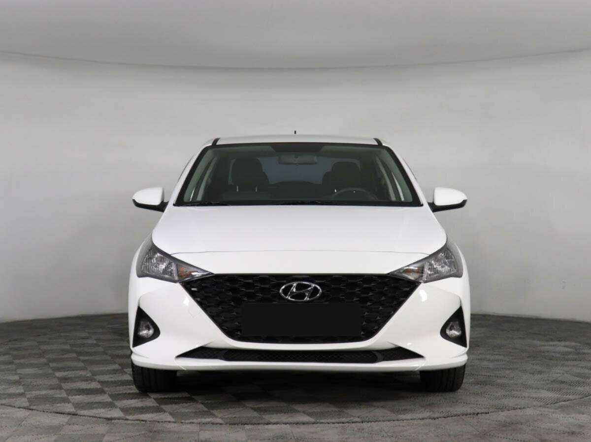 Купить Hyundai Solaris, 2021, 69 956 км, фото №2