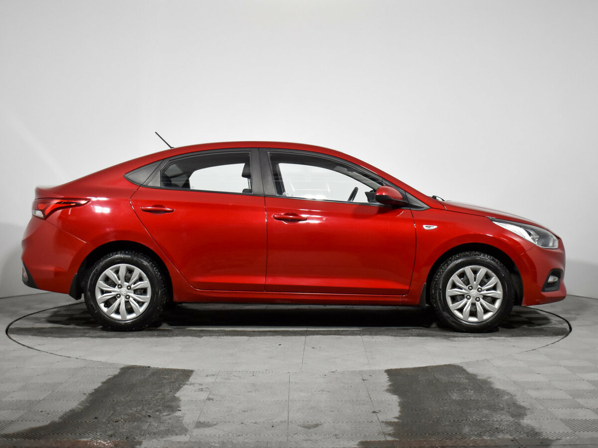Купить Hyundai Solaris II, 2017, 64 455 км, фото №4