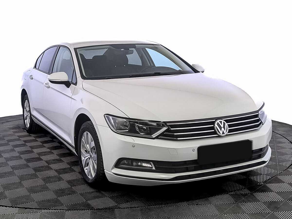Купить Volkswagen Passat, 2017, 120 532 км, фото №3