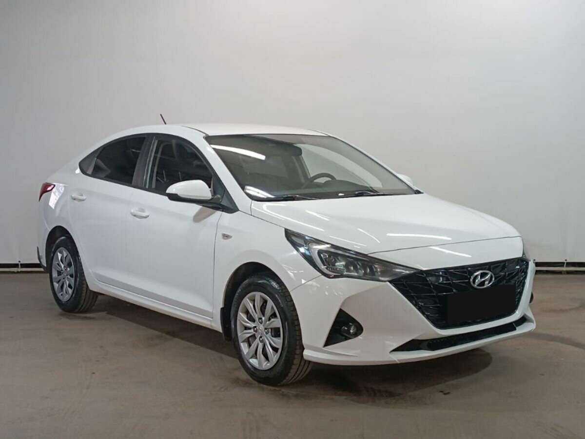 Купить Hyundai Solaris, 2022, 72 045 км, фото №3