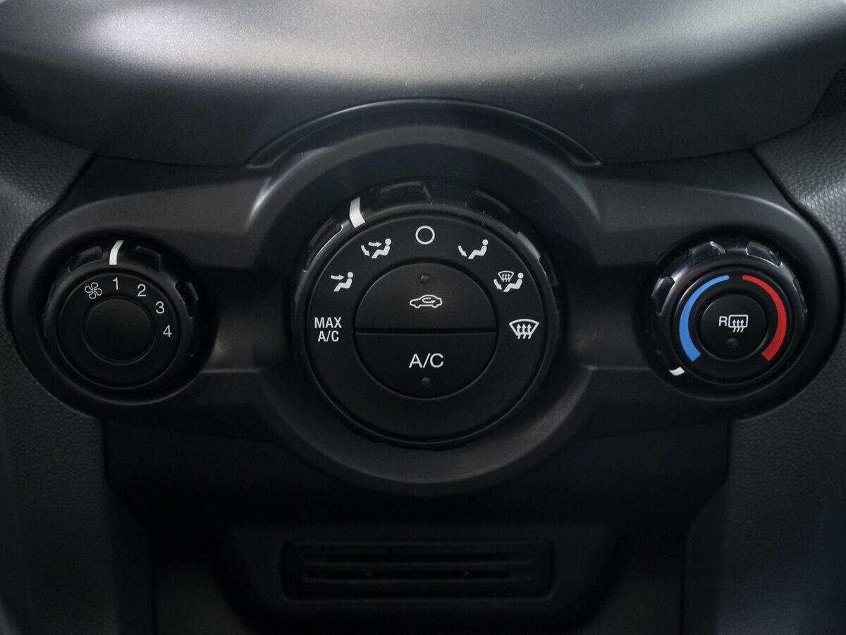Купить Ford EcoSport, 2015, 83 000 км, фото №15