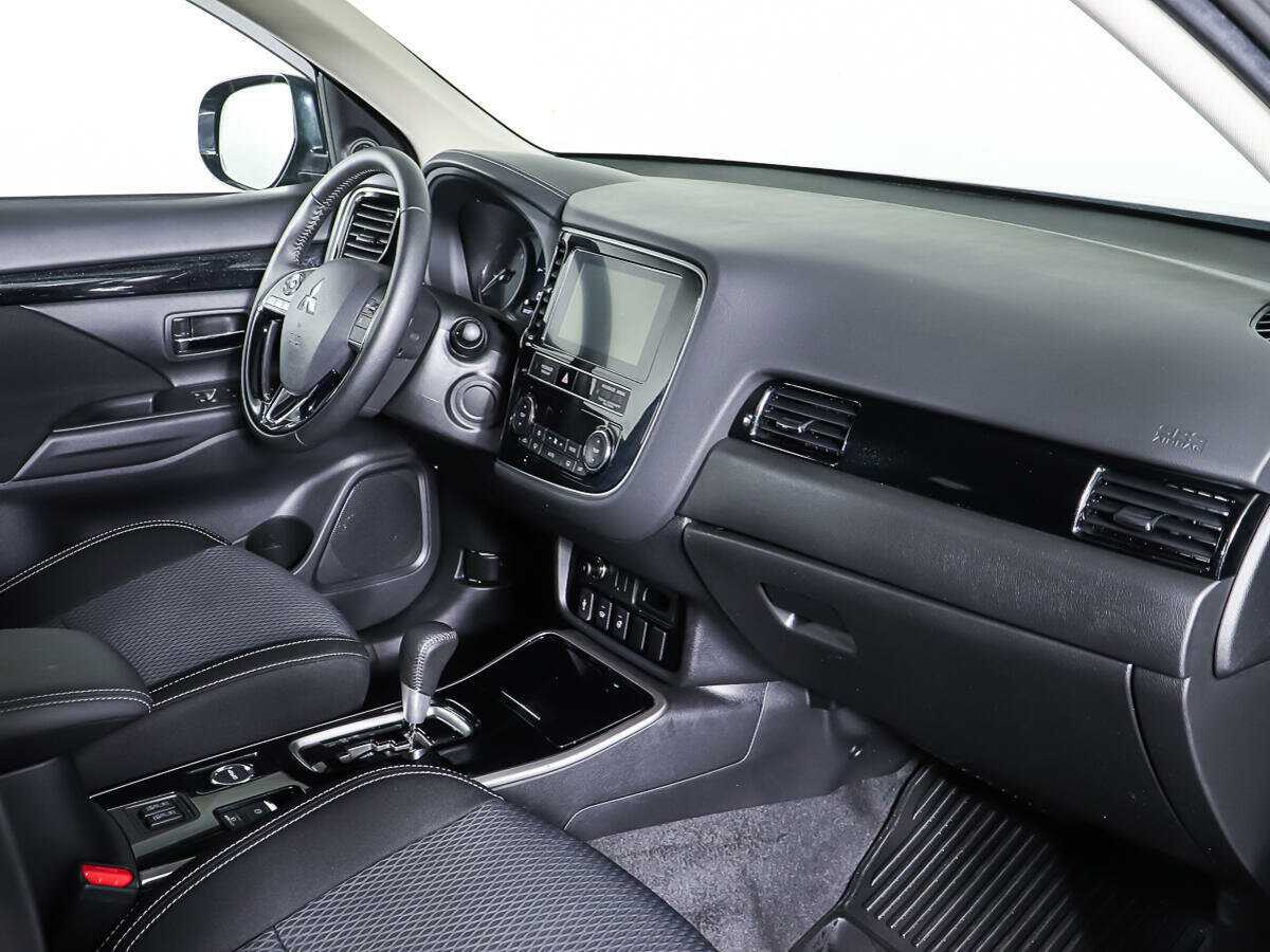 Купить Mitsubishi Outlander, 2020, 31 590 км, фото №9