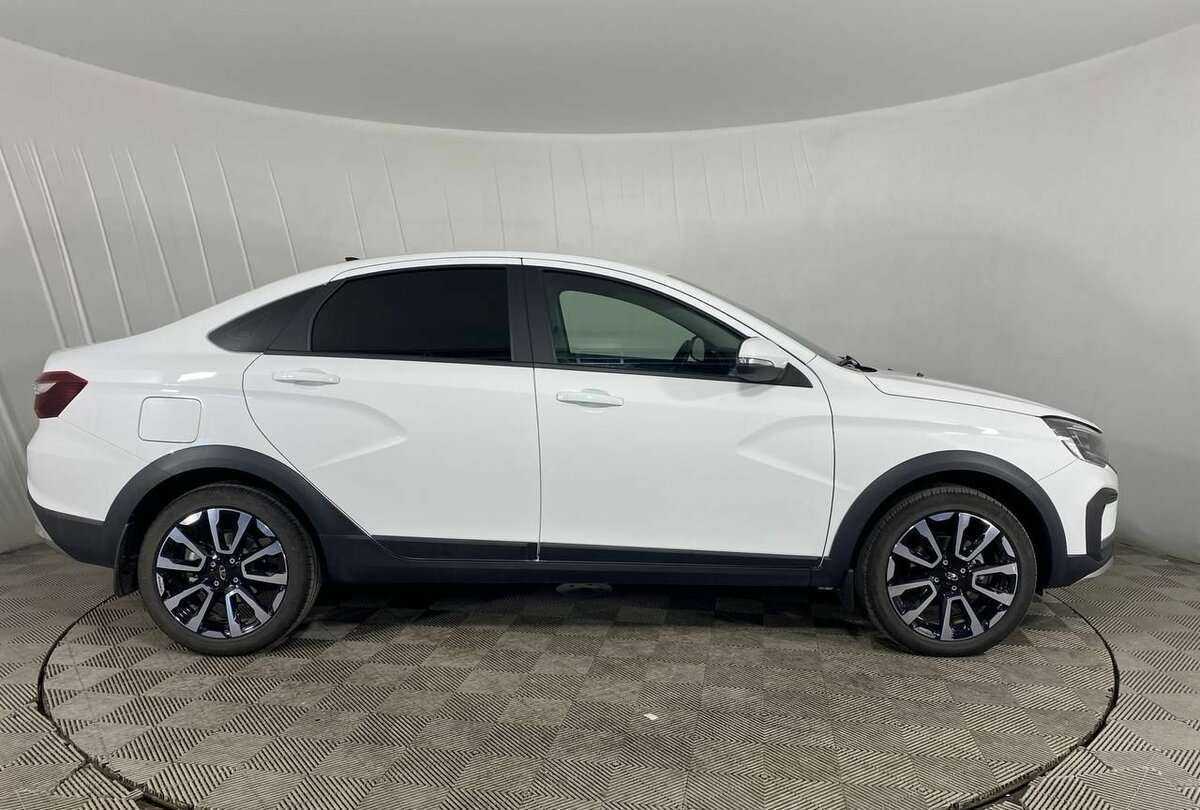 Купить Lada (ВАЗ) Vesta, 2023, 2 500 км, фото №4