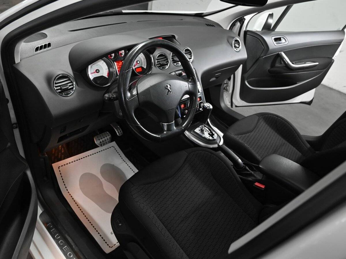 Купить Peugeot 308, 2012, 144 000 км, фото №9