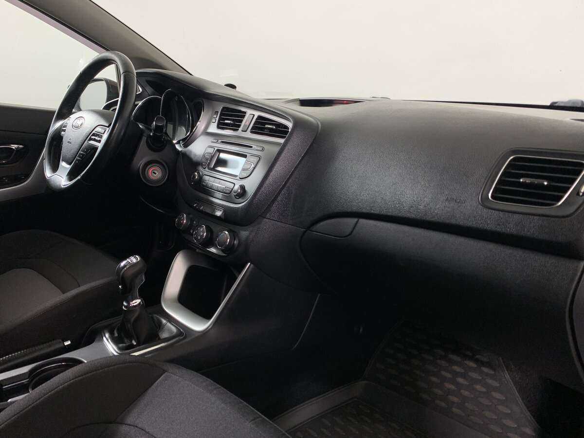 Купить Kia Ceed, 2014, 145 937 км, фото №11