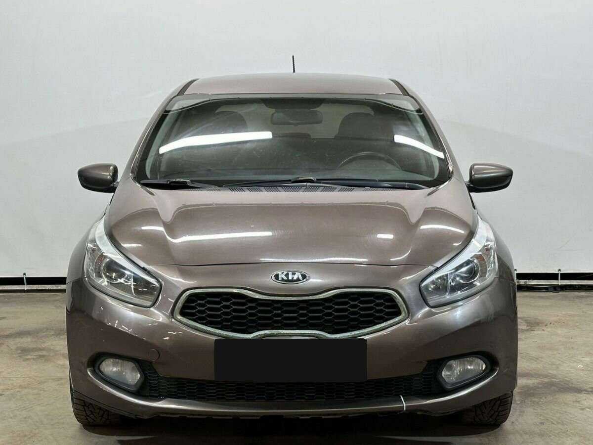 Купить Kia Ceed, 2013, 151 896 км, фото №2