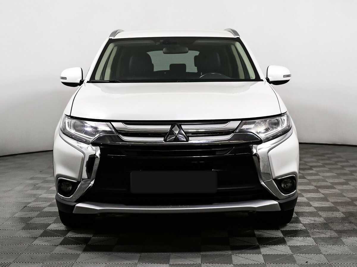 Купить Mitsubishi Outlander, 2017, 108 414 км, фото №2