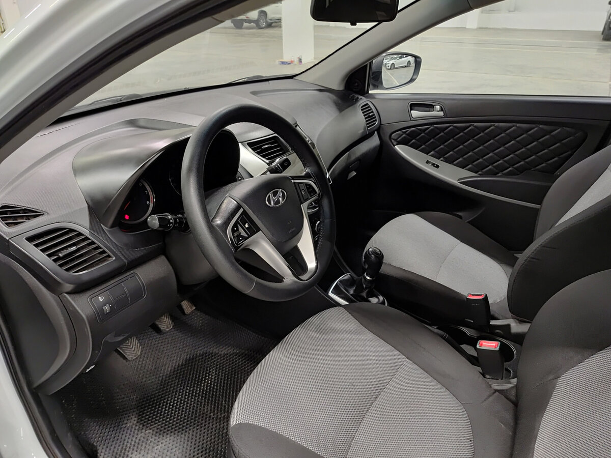 Купить Hyundai Solaris I, 2013, 231 294 км, фото №16