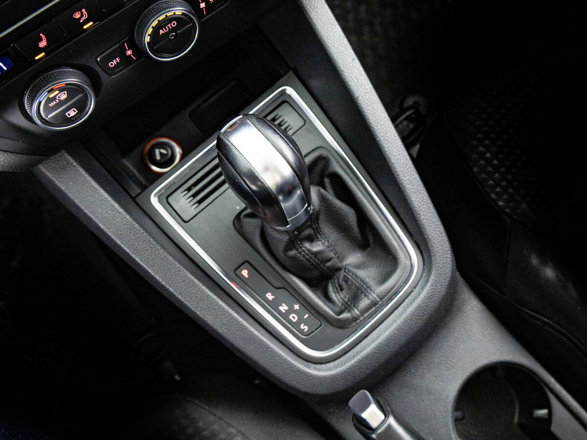 Купить Volkswagen Jetta VI Рестайлинг, 2016, 133 444 км, фото №14