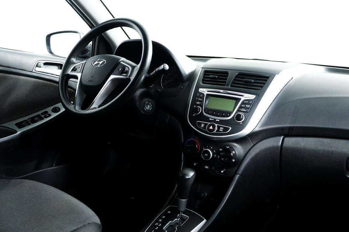Купить Hyundai Solaris, 2012, 138 072 км, фото №9
