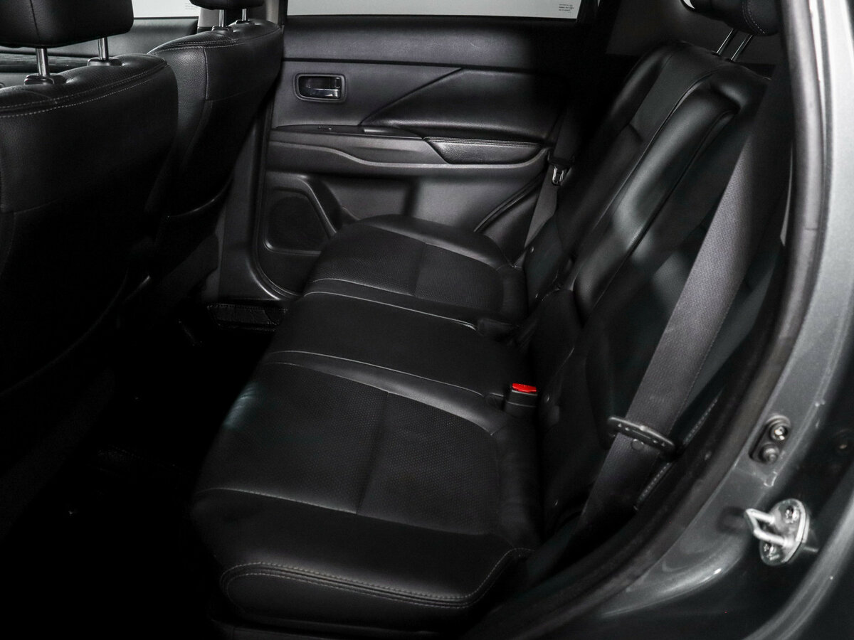 Купить Mitsubishi Outlander III Рестайлинг 2, 2018, 112 967 км, фото №7