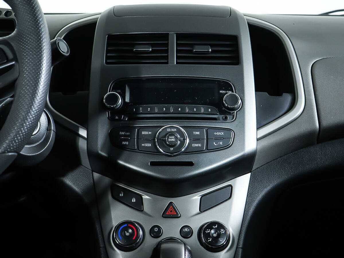 Купить Chevrolet Aveo, 2012, 116 829 км, фото №11