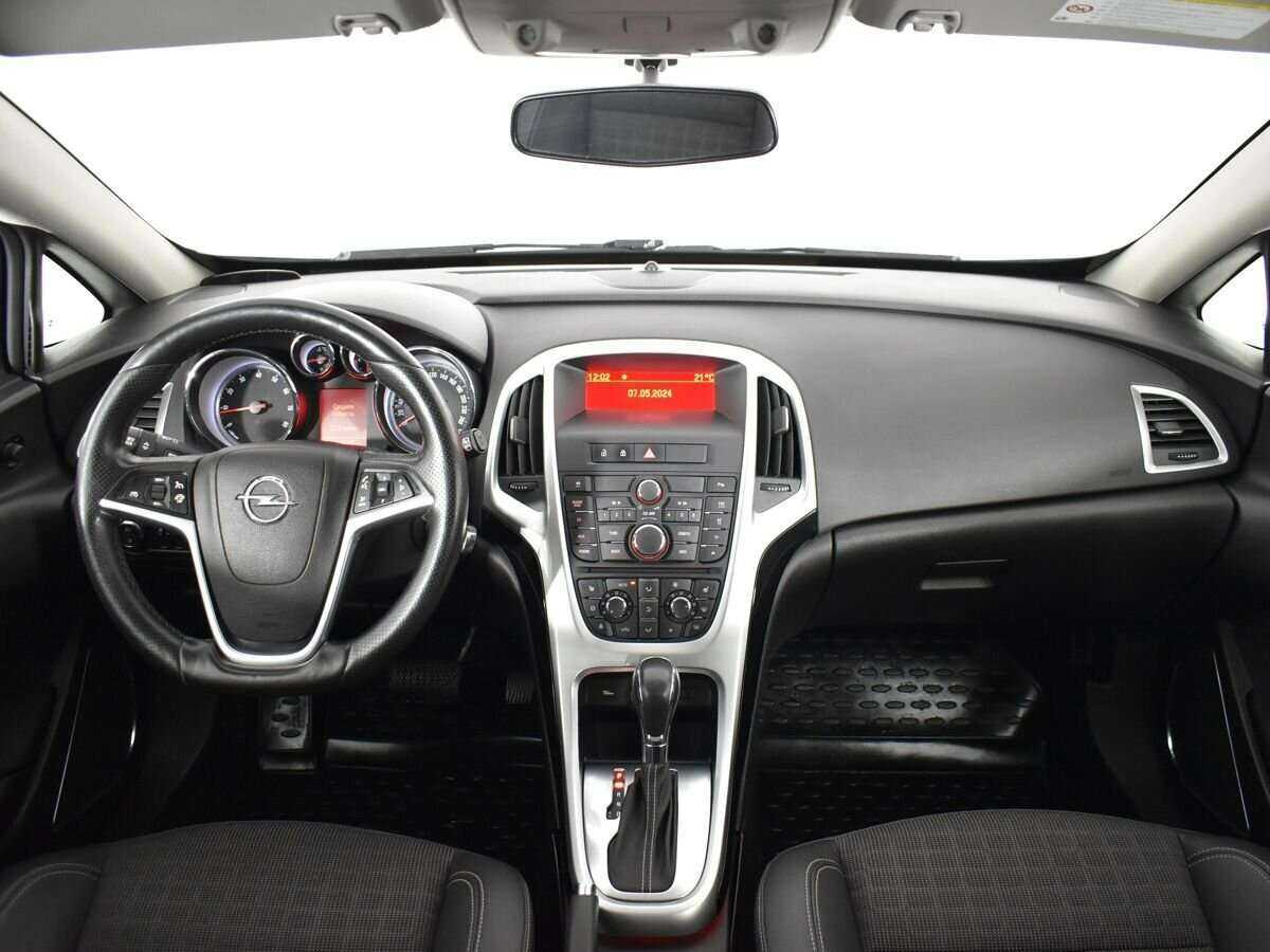 Купить Opel Astra GTC, 2013, 98 768 км, фото №9