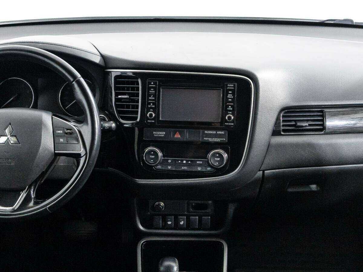 Купить Mitsubishi Outlander, 2017, 190 759 км, фото №14