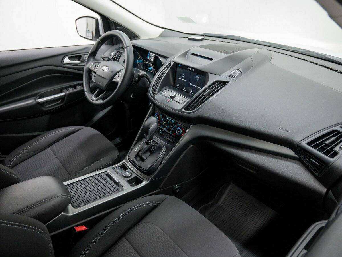Купить Ford Kuga, 2017, 132 800 км, фото №8