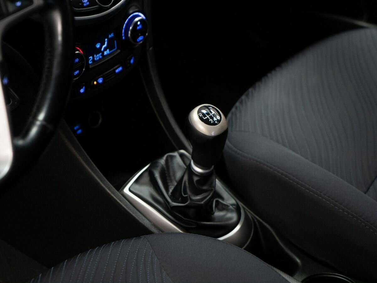 Купить Hyundai Solaris, 2015, 146 990 км, фото №11