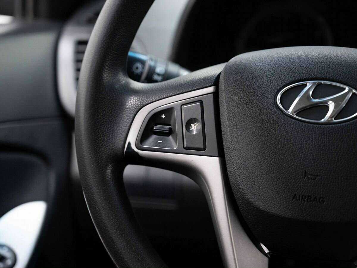 Купить Hyundai Solaris, 2015, 205 000 км, фото №17