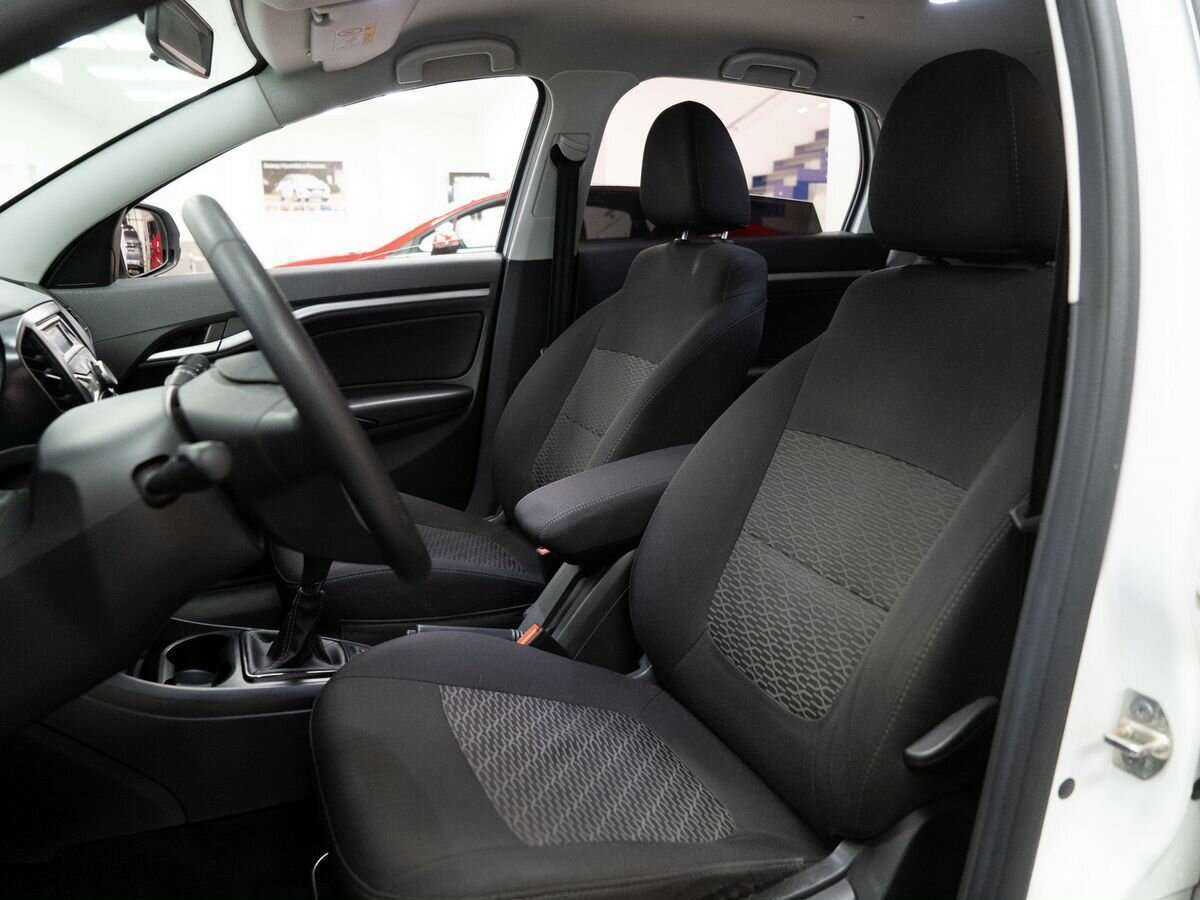 Купить Lada (ВАЗ) Vesta SW, 2019, 105 000 км, фото №6