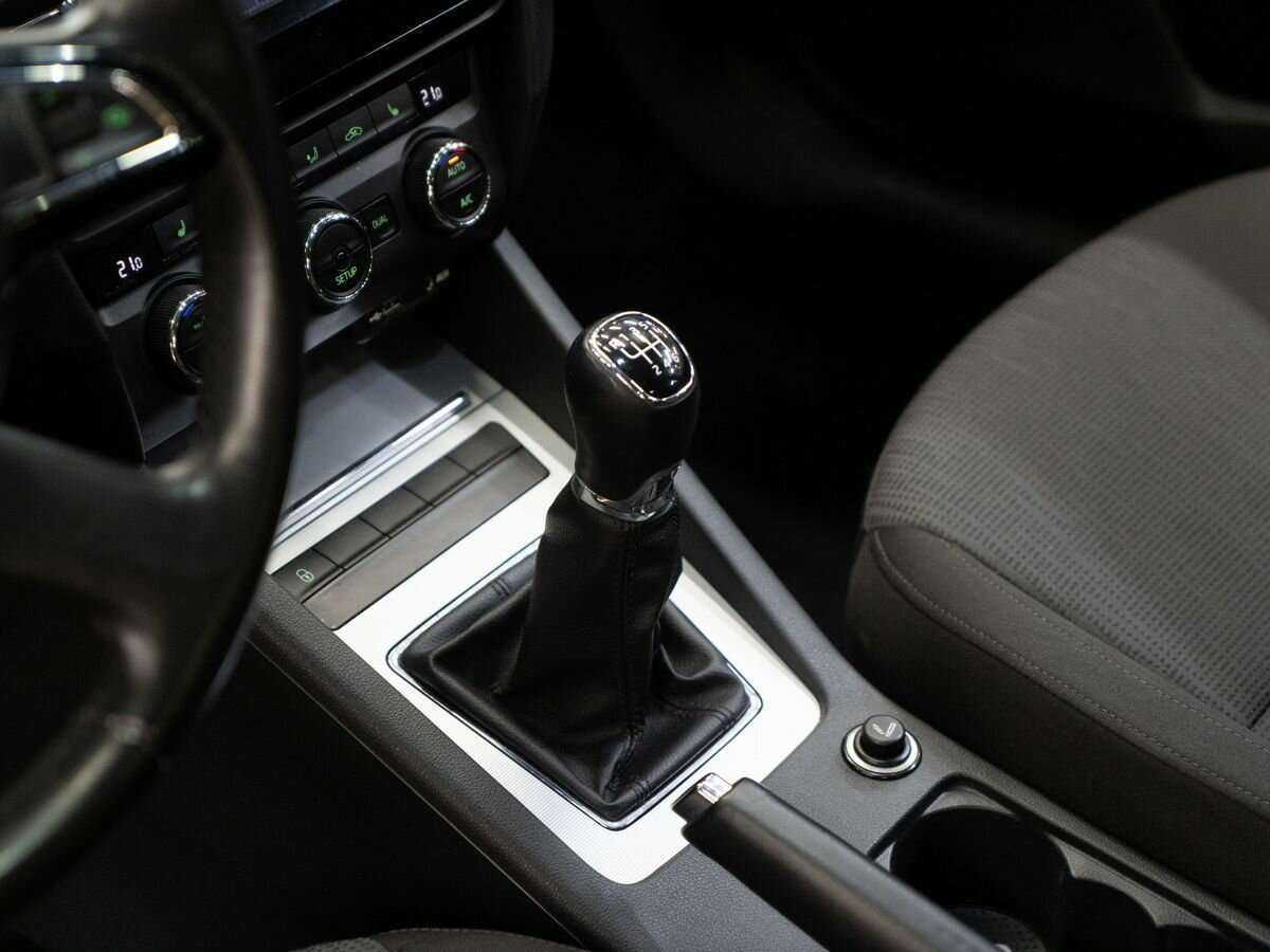 Купить Skoda Octavia, 2014, 287 000 км, фото №10