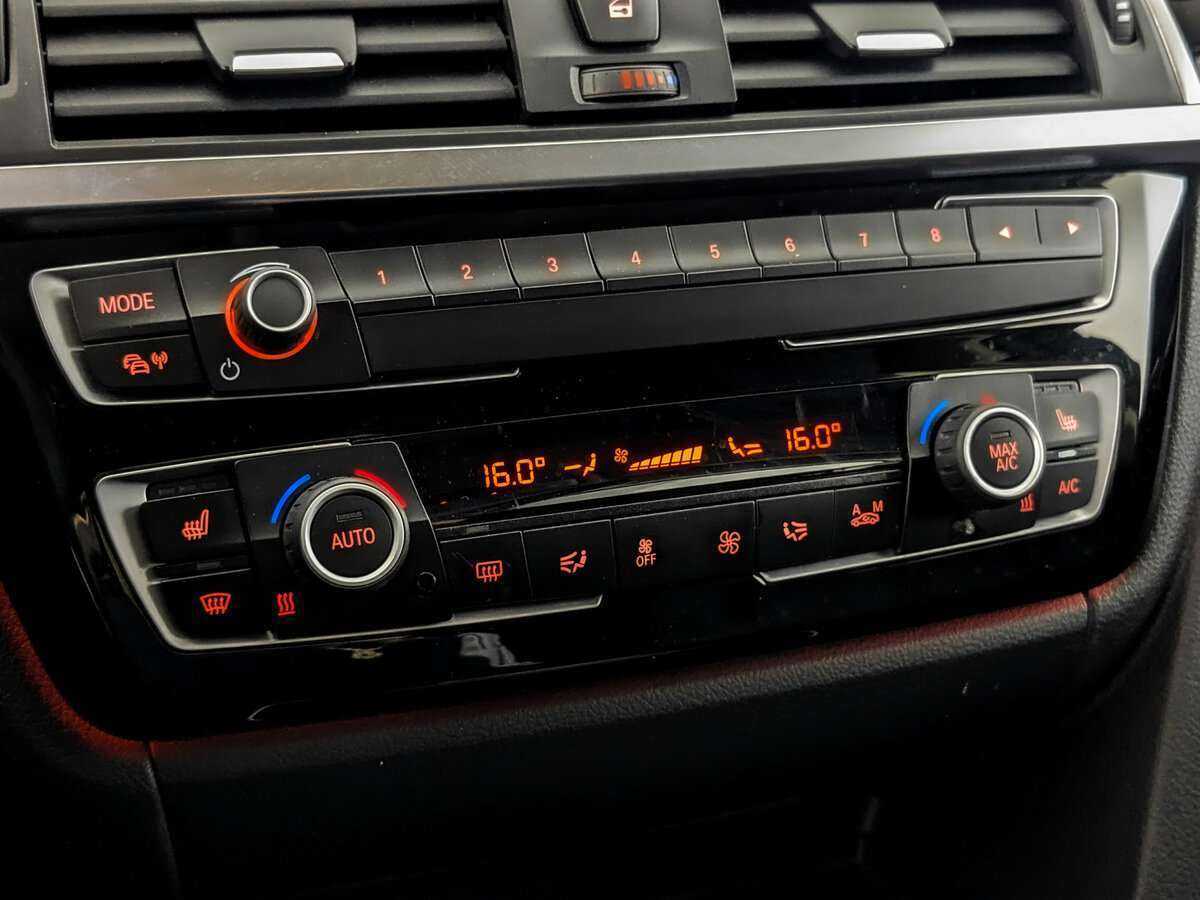 Купить BMW 3 серии 318i, 2018, 126 815 км, фото №21