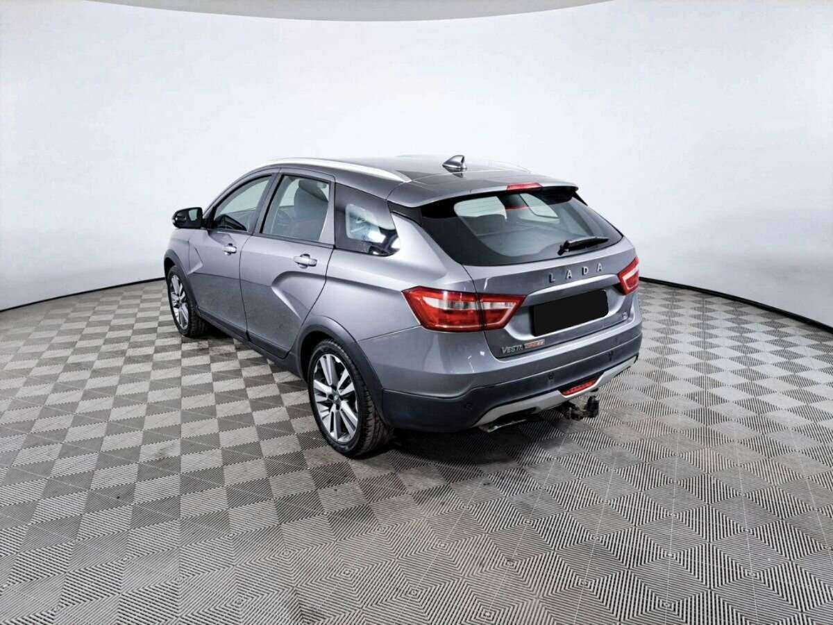 Купить Lada (ВАЗ) Vesta SW Cross, 2017, 169 905 км, фото №7