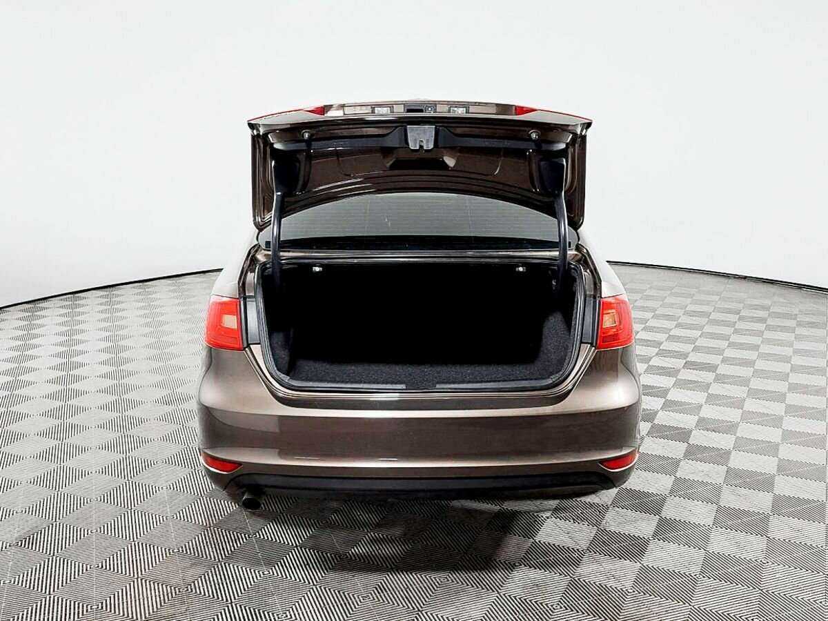 Купить Volkswagen Jetta, 2013, 108 256 км, фото №8