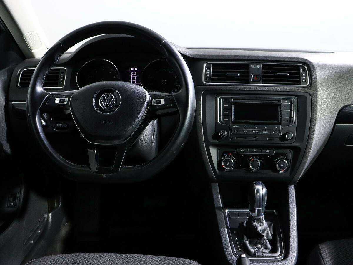 Купить Volkswagen Jetta, 2016, 141 263 км, фото №11