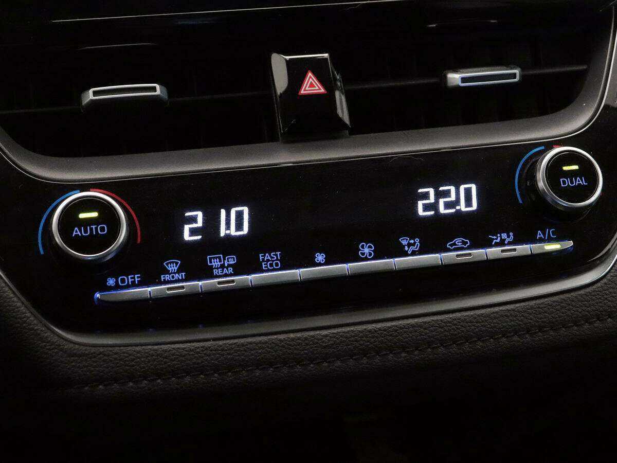 Купить Toyota Corolla, 2019, 37 360 км, фото №17