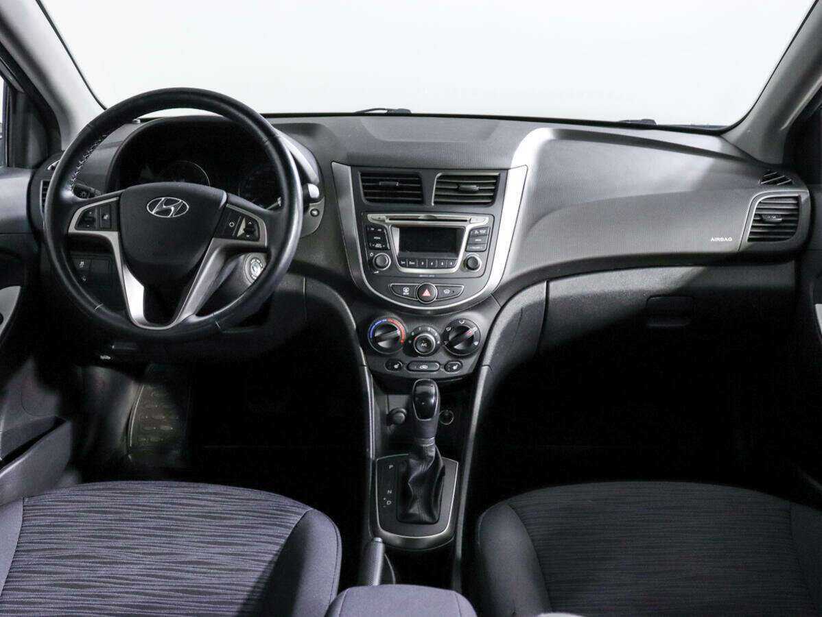 Купить Hyundai Solaris, 2016, 35 950 км, фото №10