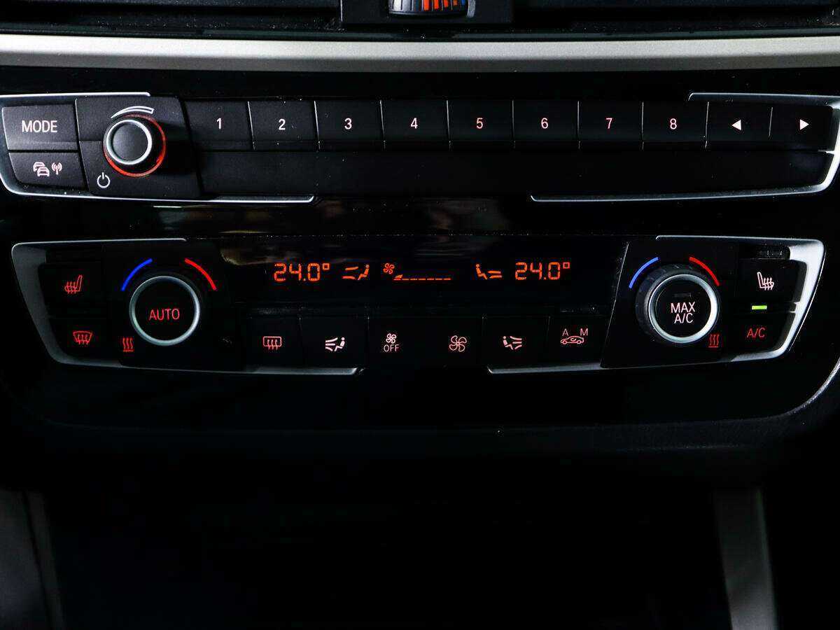 Купить BMW 1 серии 118i, 2018, 91 506 км, фото №16