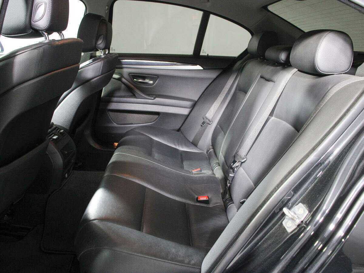 Купить BMW 5 серии 528i xDrive, 2012, 237 085 км, фото №9
