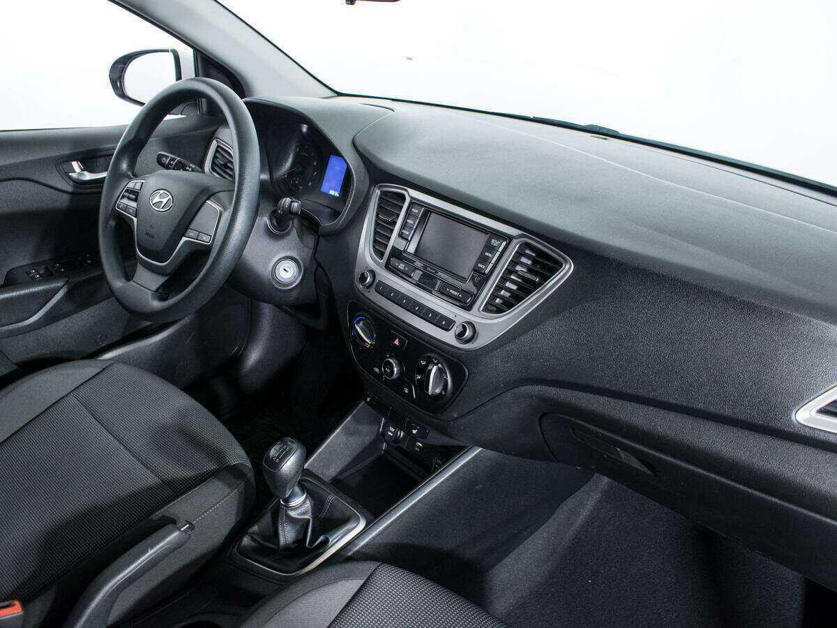 Купить Hyundai Solaris, 2021, 66 811 км, фото №9