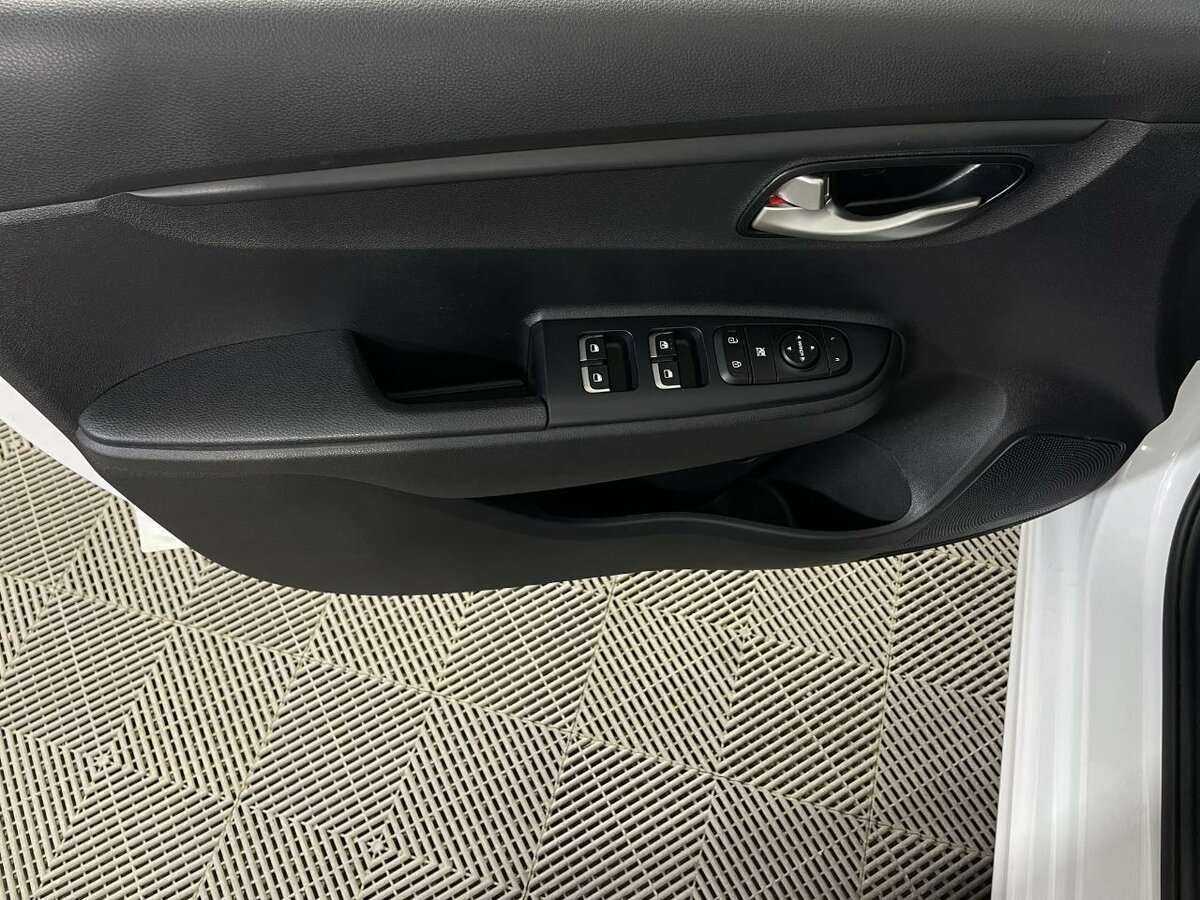 Купить Kia Rio, 2021, 30 824 км, фото №8