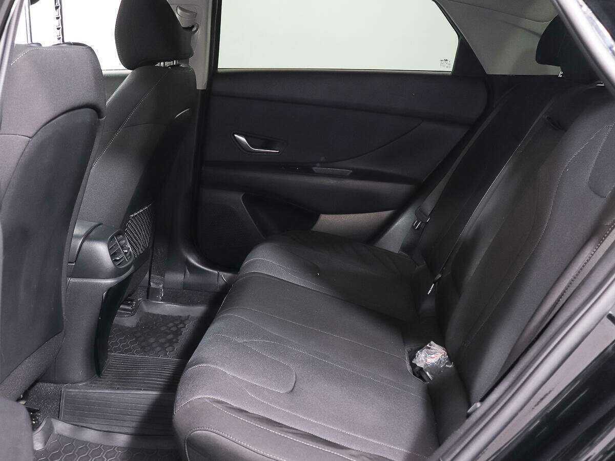 Купить Hyundai Elantra, 2021, 56 100 км, фото №10